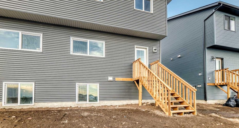 241 BRIDGEPORT GATE, Chestermere, Alberta T1X 1L6, 3 Bedrooms Bedrooms, ,3 BathroomsBathrooms,Residential,For Sale,BRIDGEPORT GATE,A2284429