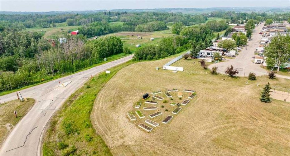 25054 South Pine Lake Road, Rural Red Deer County, Alberta T0M 1R0, ,Land,For Sale,South Pine Lake,A2284621