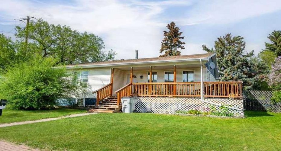 502 5 Avenue, Wainwright, Alberta T9W 1B1, 4 Bedrooms Bedrooms, ,3 BathroomsBathrooms,Residential,For Sale,5,A2284643