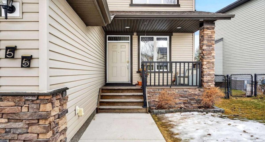 55 Sheep River Cove, Okotoks, Alberta T1S 2T4, 4 Bedrooms Bedrooms, ,4 BathroomsBathrooms,Residential,For Sale,Sheep River,A2284784