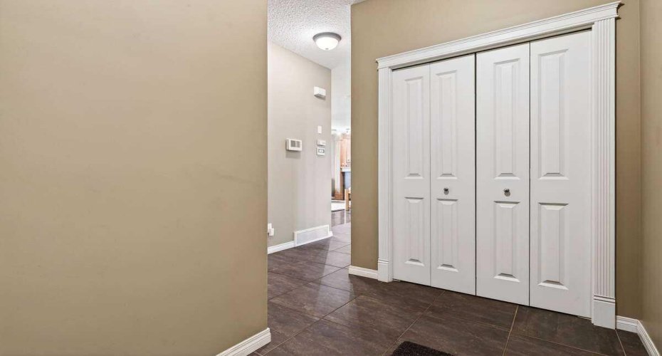 55 Sheep River Cove, Okotoks, Alberta T1S 2T4, 4 Bedrooms Bedrooms, ,4 BathroomsBathrooms,Residential,For Sale,Sheep River,A2284784