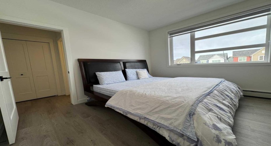 55 Lucas Way, Calgary, Alberta T3P 2C7, 2 Bedrooms Bedrooms, ,2 BathroomsBathrooms,Residential,For Sale,Lucas,A2283088