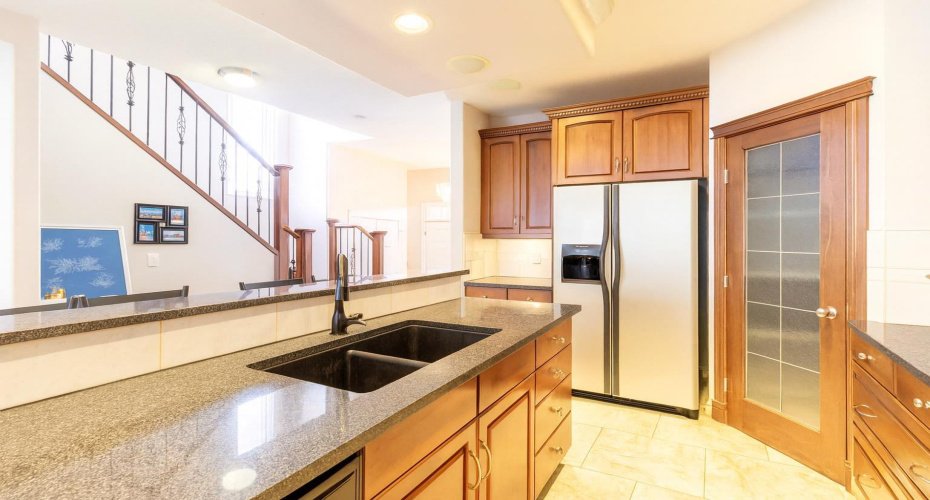 1421 40 Street, Calgary, Alberta T3C 1W8, 4 Bedrooms Bedrooms, ,4 BathroomsBathrooms,Residential,For Sale,40,A2282999
