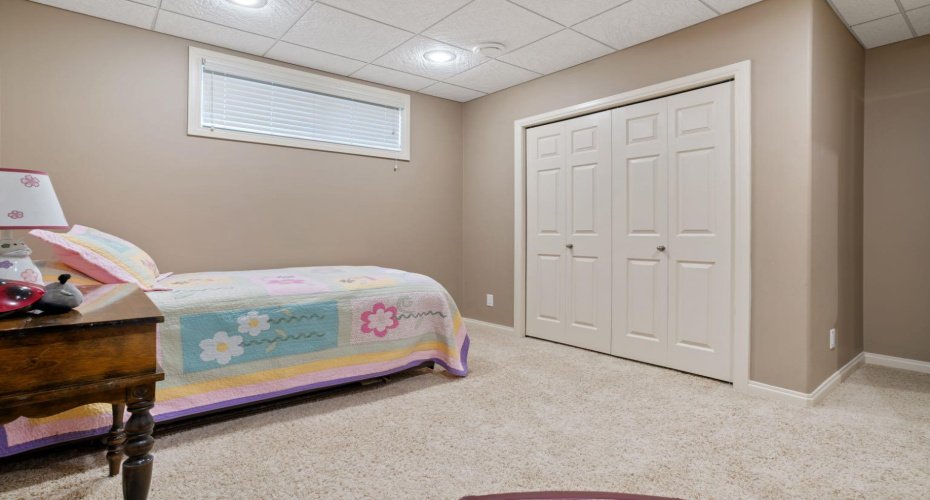 3804 69A Street Close, Camrose, Alberta T4V 5A8, 5 Bedrooms Bedrooms, ,3 BathroomsBathrooms,Residential,For Sale,69A,A2284808