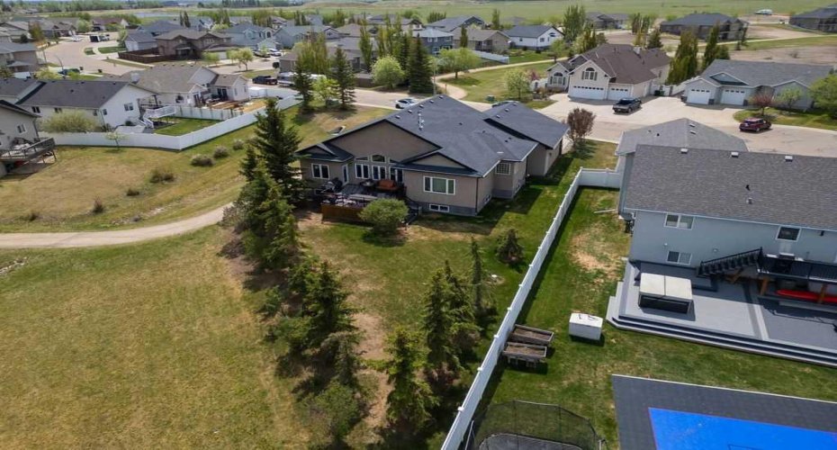 3804 69A Street Close, Camrose, Alberta T4V 5A8, 5 Bedrooms Bedrooms, ,3 BathroomsBathrooms,Residential,For Sale,69A,A2284808