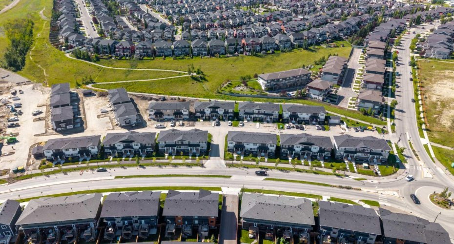 525 River Heights Drive, Cochrane, Alberta T4C 3E4, 3 Bedrooms Bedrooms, ,3 BathroomsBathrooms,Residential,For Sale,River Heights,A2282375