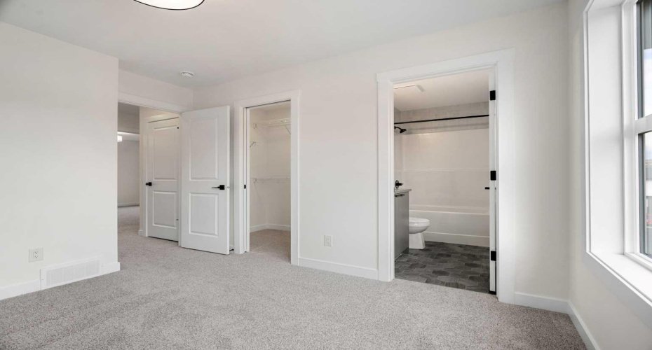 525 River Heights Drive, Cochrane, Alberta T4C 3E3, 3 Bedrooms Bedrooms, ,3 BathroomsBathrooms,Residential,For Sale,River Heights,A2282391