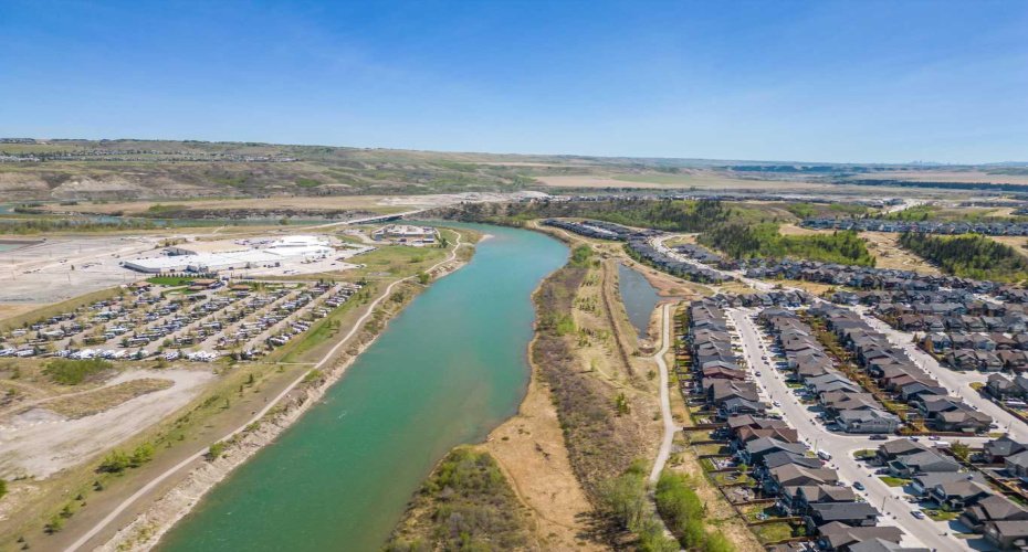 525 River Heights Drive, Cochrane, Alberta T4C 3E3, 3 Bedrooms Bedrooms, ,3 BathroomsBathrooms,Residential,For Sale,River Heights,A2282391