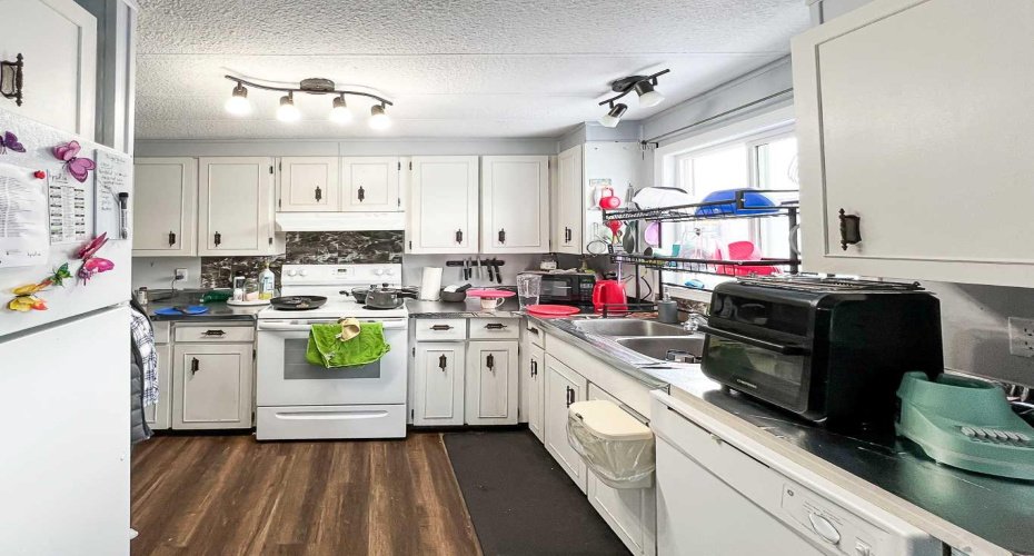 4919 1 Street, Donnelly, Alberta T0H 1G0, 3 Bedrooms Bedrooms, ,1 BathroomBathrooms,Residential,For Sale,1,A2273651