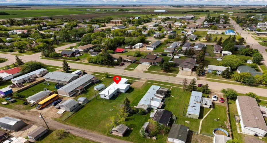 4919 1 Street, Donnelly, Alberta T0H 1G0, 3 Bedrooms Bedrooms, ,1 BathroomBathrooms,Residential,For Sale,1,A2273651