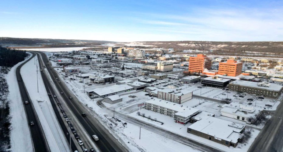 9906 Saunderson Avenue, Fort McMurray, Alberta T9H 1R9, ,Commercial,For Sale,Saunderson,A2274315