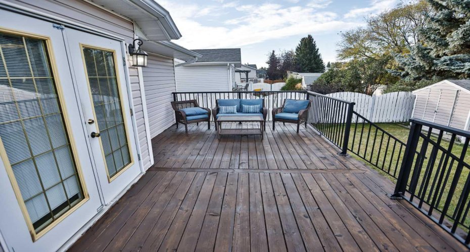 105 Aspen Way, Vulcan, Alberta T0L 2B0, 5 Bedrooms Bedrooms, ,3 BathroomsBathrooms,Residential,For Sale,Aspen,A2279104