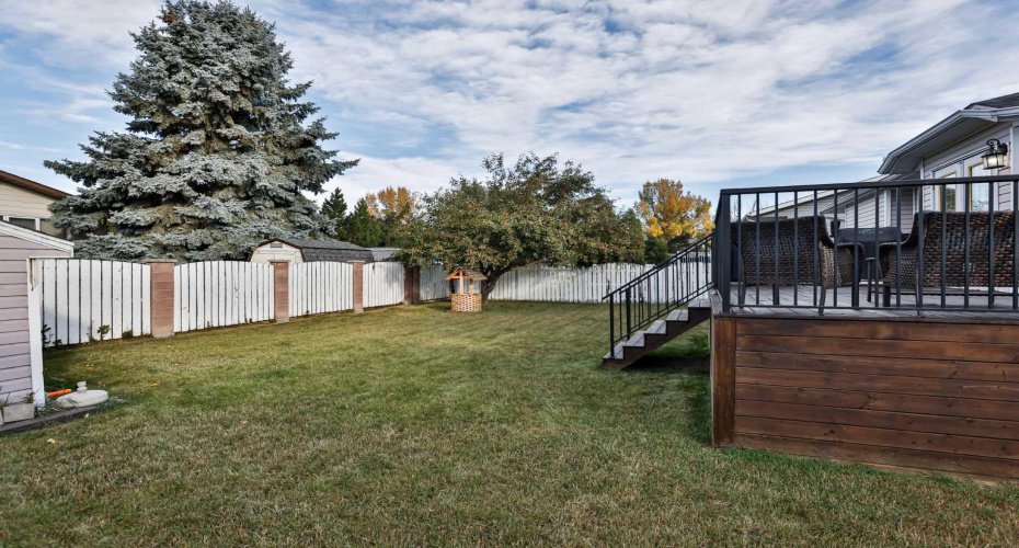 105 Aspen Way, Vulcan, Alberta T0L 2B0, 5 Bedrooms Bedrooms, ,3 BathroomsBathrooms,Residential,For Sale,Aspen,A2279104