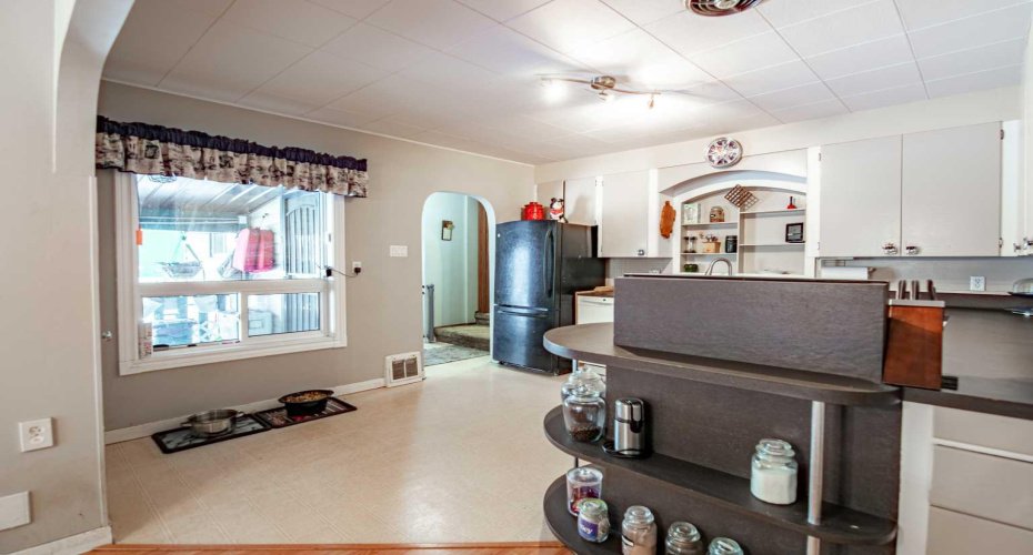 274052 Township Road 424, Rural Ponoka County, Alberta T4J 1V9, 5 Bedrooms Bedrooms, ,3 BathroomsBathrooms,Residential,For Sale,Township Road 424,A2283047