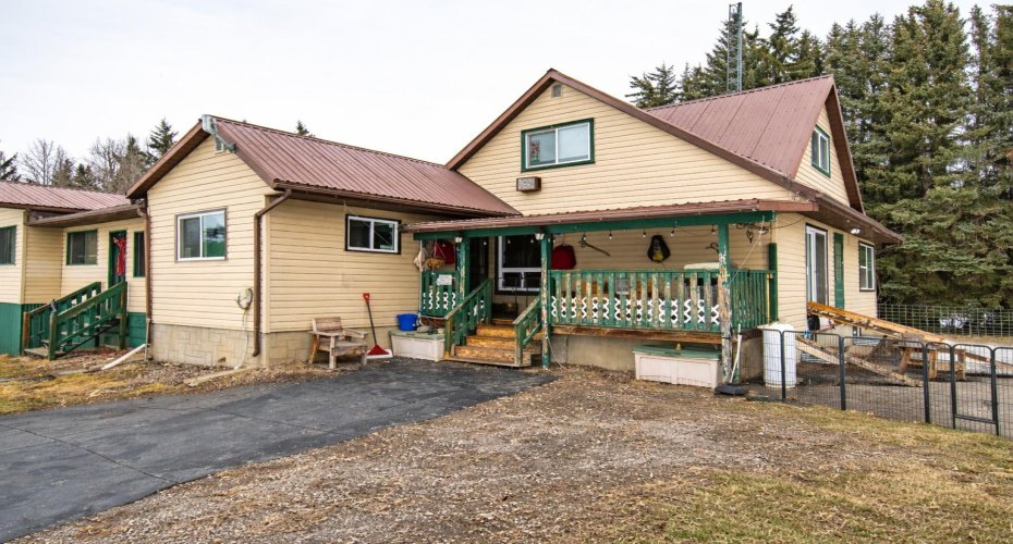 274052 Township Road 424, Rural Ponoka County, Alberta T4J 1V9, 5 Bedrooms Bedrooms, ,3 BathroomsBathrooms,Residential,For Sale,Township Road 424,A2283047