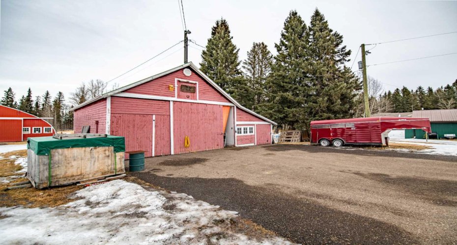 274052 Township Road 424, Rural Ponoka County, Alberta T4J 1V9, 5 Bedrooms Bedrooms, ,3 BathroomsBathrooms,Residential,For Sale,Township Road 424,A2283047