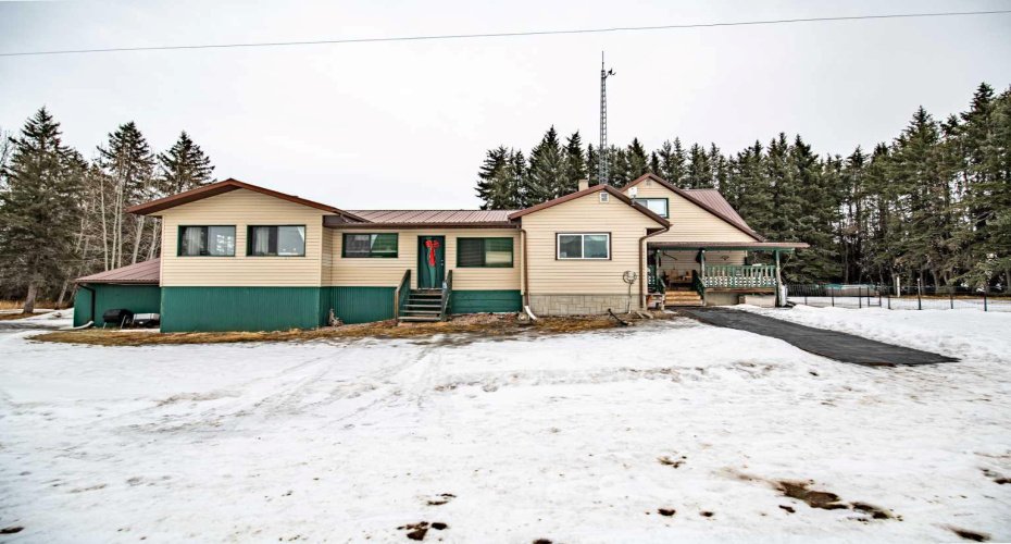 274052 Township Road 424, Rural Ponoka County, Alberta T4J 1V9, 5 Bedrooms Bedrooms, ,3 BathroomsBathrooms,Residential,For Sale,Township Road 424,A2283047