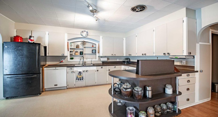 274052 Township Road 424, Rural Ponoka County, Alberta T4J 1V9, 5 Bedrooms Bedrooms, ,3 BathroomsBathrooms,Residential,For Sale,Township Road 424,A2283047