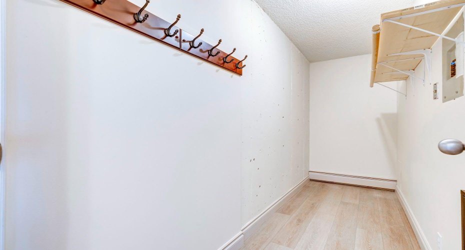 1607 26 Avenue, Calgary, Alberta T2T 1C7, 3 Bedrooms Bedrooms, ,1 BathroomBathrooms,Residential,For Sale,26,A2283295