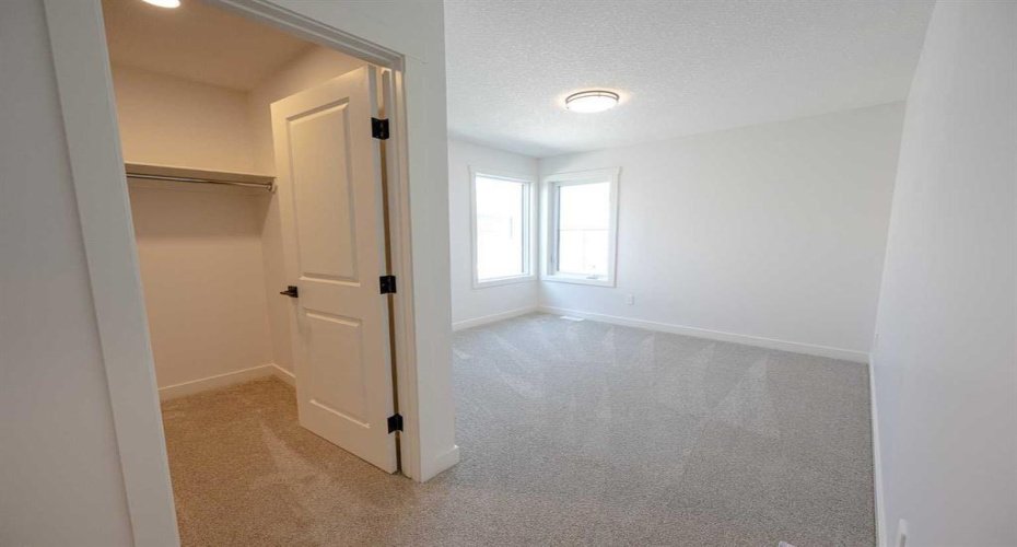 8702 128 Avenue, Grande Prairie, Alberta T8X 0X7, 4 Bedrooms Bedrooms, ,3 BathroomsBathrooms,Residential,For Sale,128,A2283569