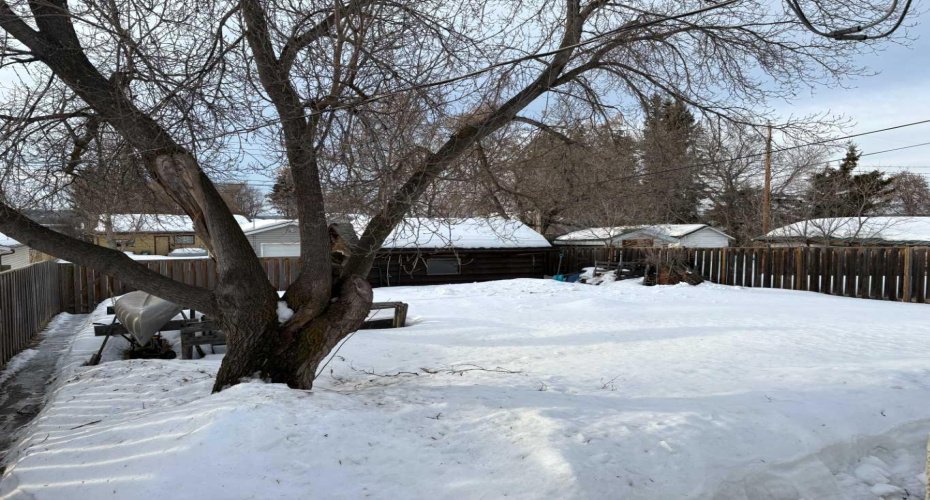 4905 42 Street, Athabasca, Alberta T9S 1P7, 3 Bedrooms Bedrooms, ,2 BathroomsBathrooms,Residential,For Sale,42 Street,A2284460