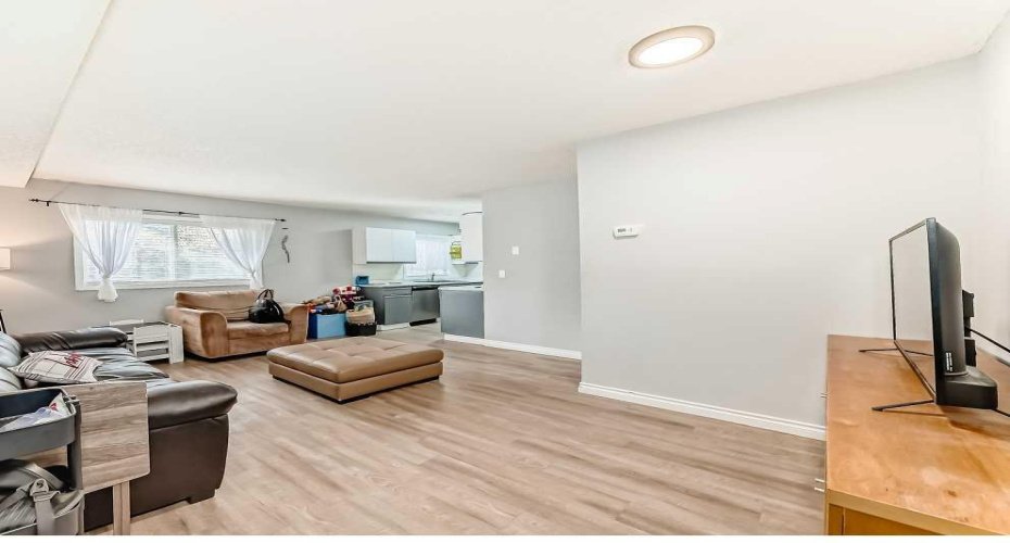 2508 17 Street, Calgary, Alberta T2T 4M8, 2 Bedrooms Bedrooms, ,1 BathroomBathrooms,Residential,For Sale,17,A2284727