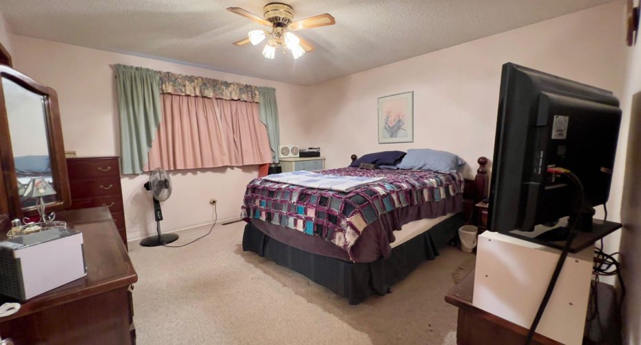607 7 Avenue, Hanna, Alberta T0J 1P0, 4 Bedrooms Bedrooms, ,2 BathroomsBathrooms,Residential,For Sale,7,A2284873