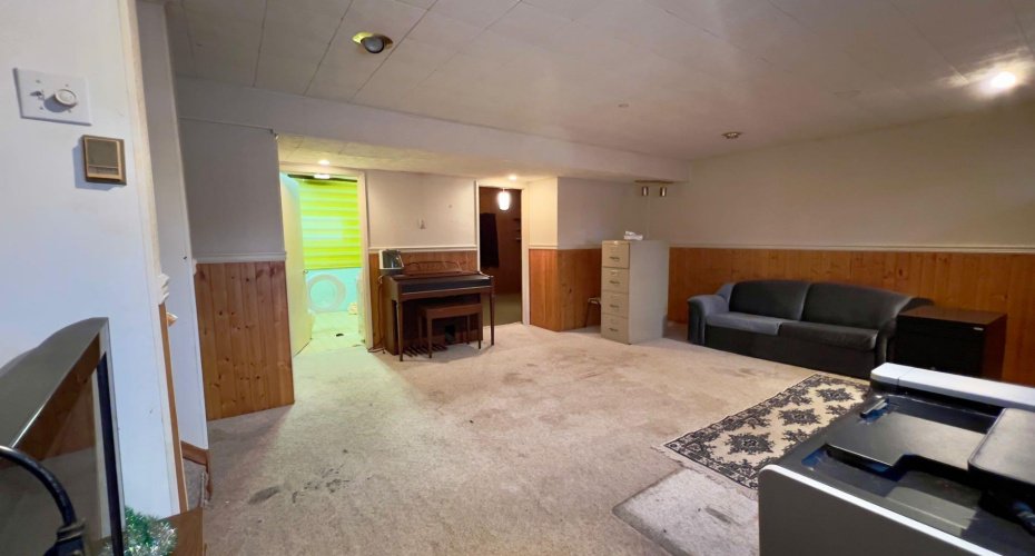 607 7 Avenue, Hanna, Alberta T0J 1P0, 4 Bedrooms Bedrooms, ,2 BathroomsBathrooms,Residential,For Sale,7,A2284873