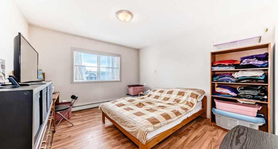 1507 Centre A Street, Calgary, Alberta T3K 2Z8, 2 Bedrooms Bedrooms, ,2 BathroomsBathrooms,Residential,For Sale,Centre A,A2284903