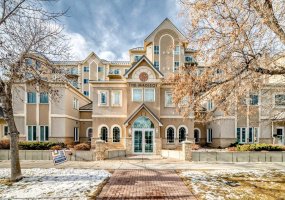 1507 Centre A Street, Calgary, Alberta T3K 2Z8, 2 Bedrooms Bedrooms, ,2 BathroomsBathrooms,Residential,For Sale,Centre A,A2284903