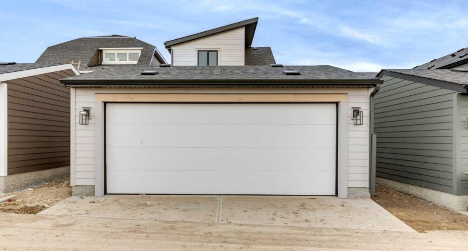 28 Bluerock Terrace, Calgary, Alberta T2Y0V8, 3 Bedrooms Bedrooms, ,3 BathroomsBathrooms,Residential,For Sale,Bluerock,A2284993