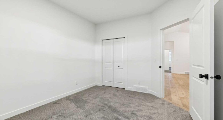 15085 37 Street, Calgary, Alberta T2Y 0R7, 3 Bedroom Bedrooms, 0 ,3 BathroomBathrooms,Residential,For Sale,37,0,A2285103