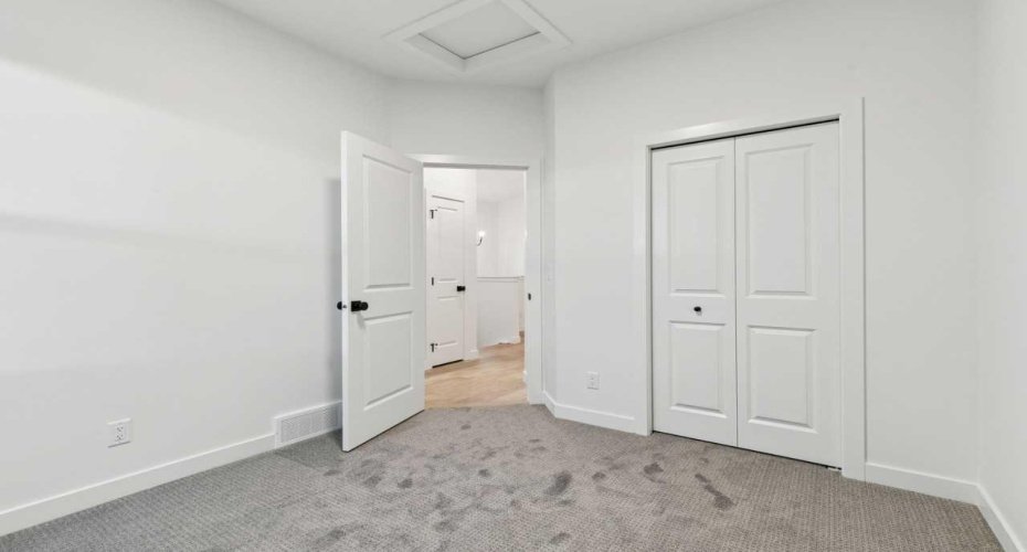 15085 37 Street, Calgary, Alberta T2Y 0R7, 3 Bedroom Bedrooms, 0 ,3 BathroomBathrooms,Residential,For Sale,37,0,A2285103