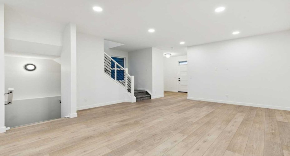 15085 37 Street, Calgary, Alberta T2Y 0R7, 3 Bedroom Bedrooms, 0 ,3 BathroomBathrooms,Residential,For Sale,37,0,A2285103