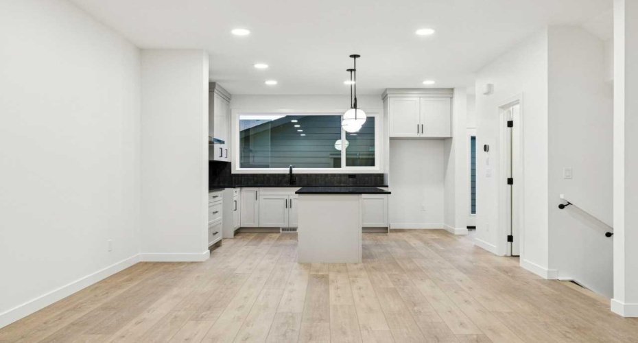 15085 37 Street, Calgary, Alberta T2Y 0R7, 3 Bedroom Bedrooms, 0 ,3 BathroomBathrooms,Residential,For Sale,37,0,A2285103