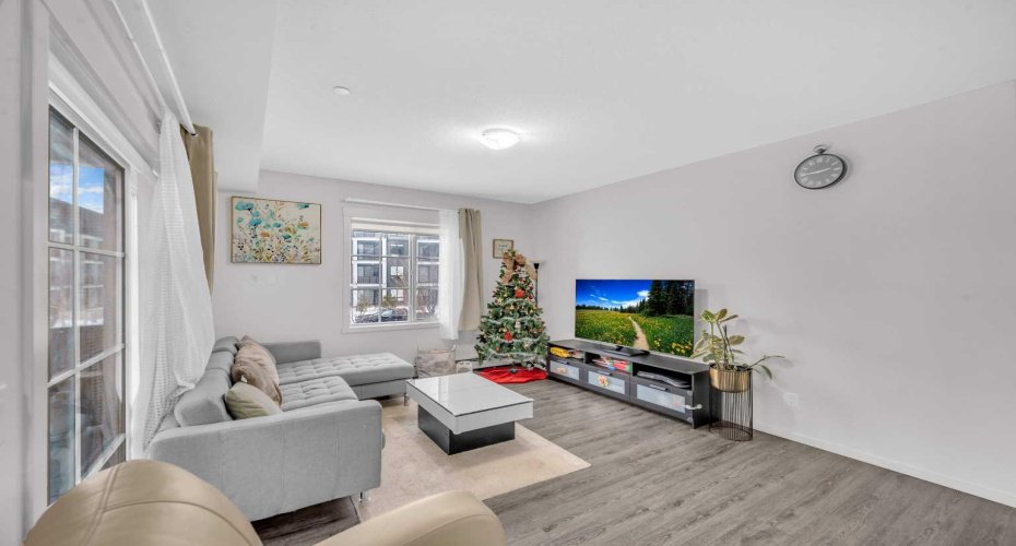 151 Legacy Main Street, Calgary, Alberta T2X 5C7, 2 Bedrooms Bedrooms, ,2 BathroomsBathrooms,Residential,For Sale,Legacy Main,A2273523