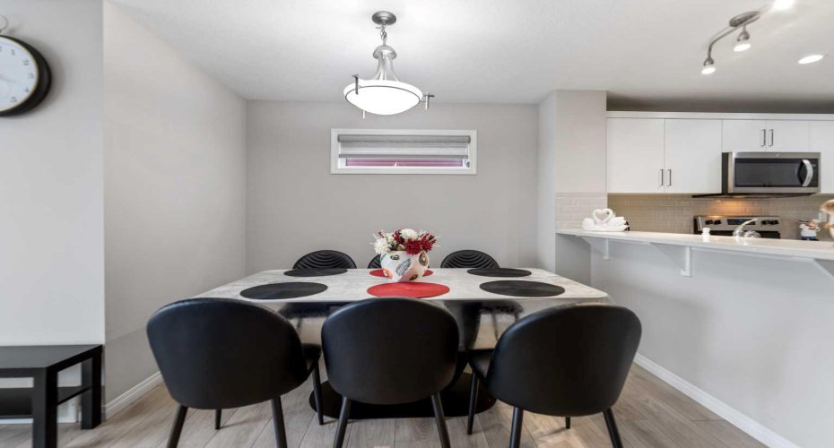 20 Cityside Park, Calgary, Alberta T3N0X2, 3 Bedrooms Bedrooms, ,3 BathroomsBathrooms,Residential,For Sale,Cityside,A2284708