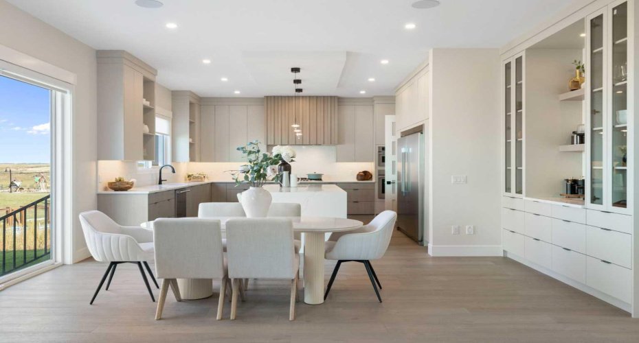 232 West Chestermere Drive, Chestermere, Alberta T1X 1B2, 7 Bedrooms Bedrooms, ,5 BathroomsBathrooms,Residential,For Sale,West Chestermere,A2285107