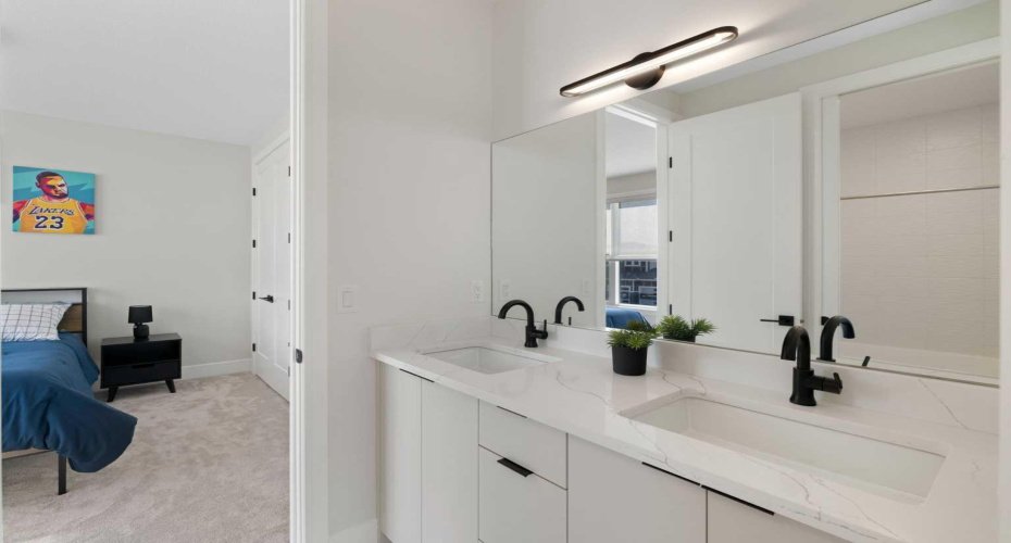 232 West Chestermere Drive, Chestermere, Alberta T1X 1B2, 7 Bedrooms Bedrooms, ,5 BathroomsBathrooms,Residential,For Sale,West Chestermere,A2285107