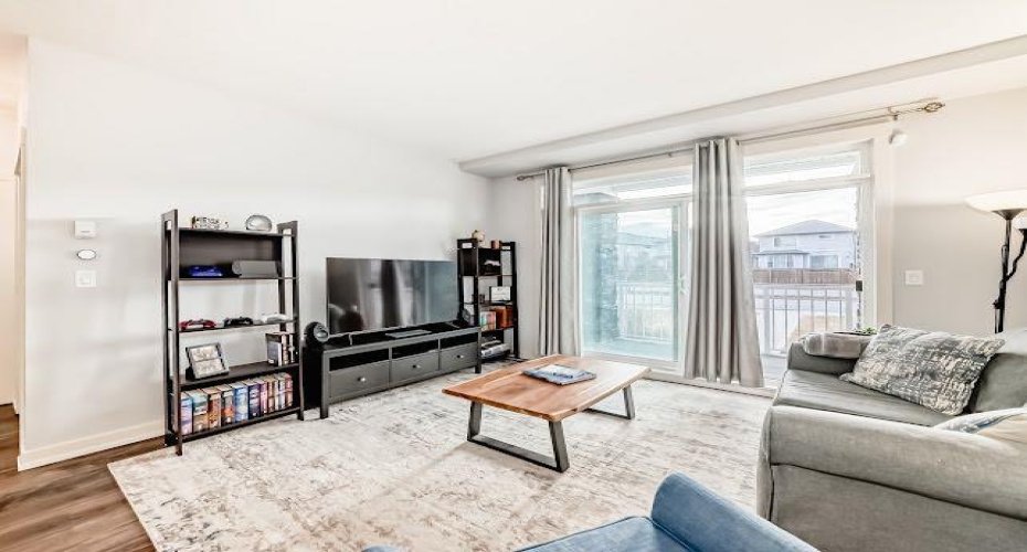 522 Cranford Drive, Calgary, Alberta T3M2L7, 2 Bedrooms Bedrooms, ,2 BathroomsBathrooms,Residential,For Sale,Cranford,A2285108