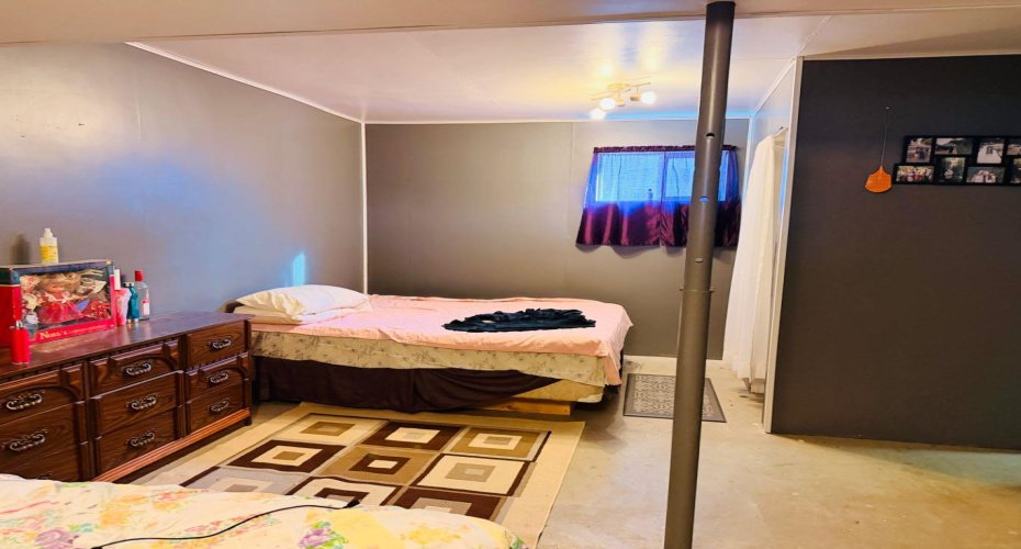 421 Retzke Street, Enchant, Alberta T0K 0V0, 5 Bedrooms Bedrooms, ,3 BathroomsBathrooms,Residential,For Sale,Retzke,A2285117