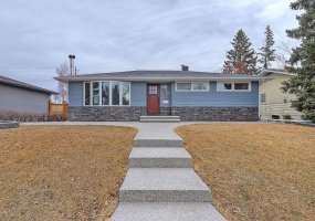 44 Granlea Place, Calgary, Alberta T3E4K2, 5 Bedrooms Bedrooms, ,3 BathroomsBathrooms,Residential,For Sale,Granlea,A2285137