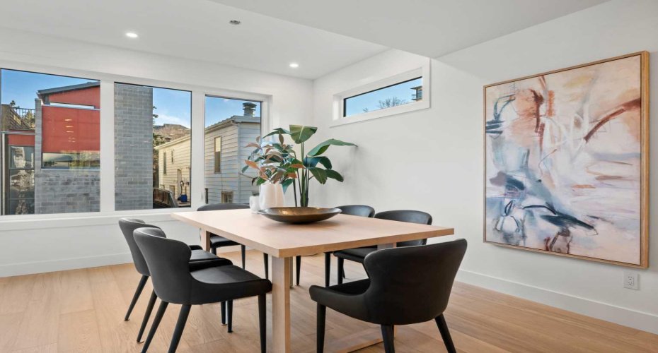 can fit most large tables for dinning