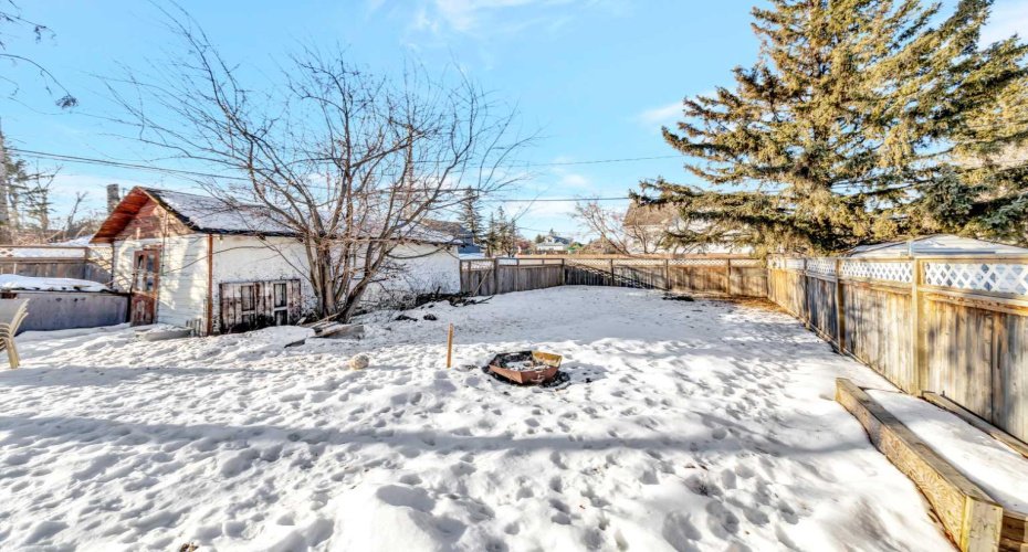 202 1 Street, Lashburn, Saskatchewan S0M 1H0, 2 Bedrooms Bedrooms, ,1 BathroomBathrooms,Residential,For Sale,1,A2285303