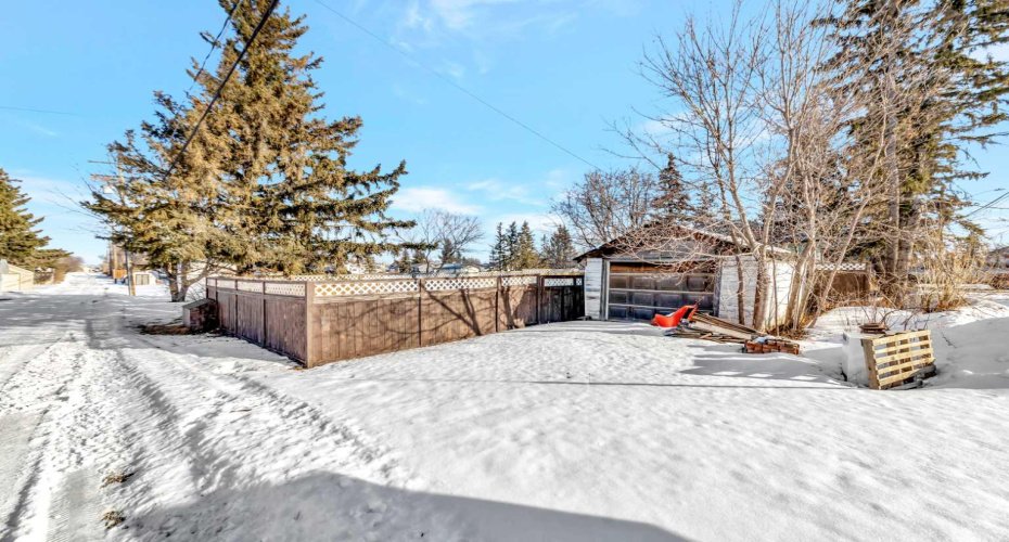 202 1 Street, Lashburn, Saskatchewan S0M 1H0, 2 Bedrooms Bedrooms, ,1 BathroomBathrooms,Residential,For Sale,1,A2285303