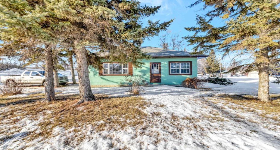 202 1 Street, Lashburn, Saskatchewan S0M 1H0, 2 Bedrooms Bedrooms, ,1 BathroomBathrooms,Residential,For Sale,1,A2285303