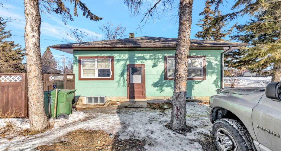 202 1 Street, Lashburn, Saskatchewan S0M 1H0, 2 Bedrooms Bedrooms, ,1 BathroomBathrooms,Residential,For Sale,1,A2285303