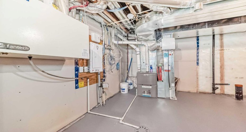 17 Walgrove Manor, Calgary, Alberta T2X 4C8, 3 Bedrooms Bedrooms, ,3 BathroomsBathrooms,Residential,For Sale,Walgrove,A2285390