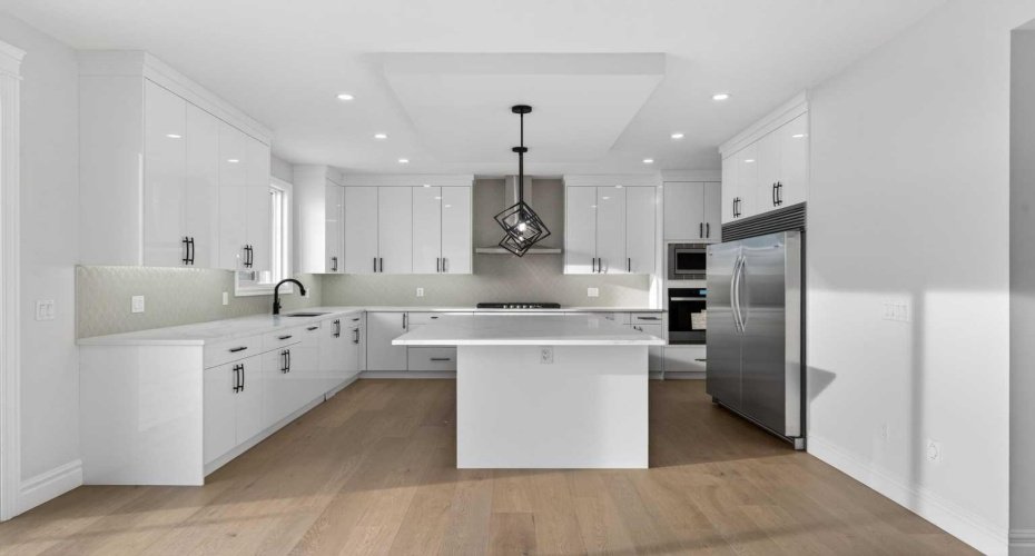 98 Waterford Crescent, Chestermere, Alberta T1X 3A2, 5 Bedrooms Bedrooms, ,5 BathroomsBathrooms,Residential,For Sale,Waterford,A2285472