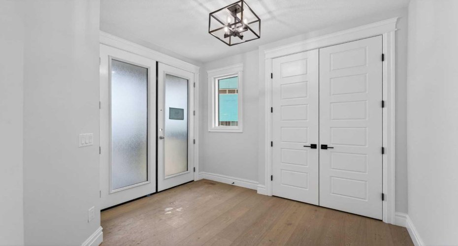 98 Waterford Crescent, Chestermere, Alberta T1X 3A2, 5 Bedrooms Bedrooms, ,5 BathroomsBathrooms,Residential,For Sale,Waterford,A2285472